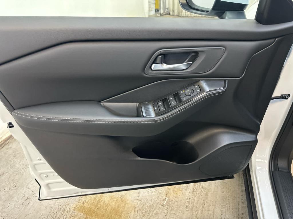 new 2025 Nissan Rogue car, priced at $32,509