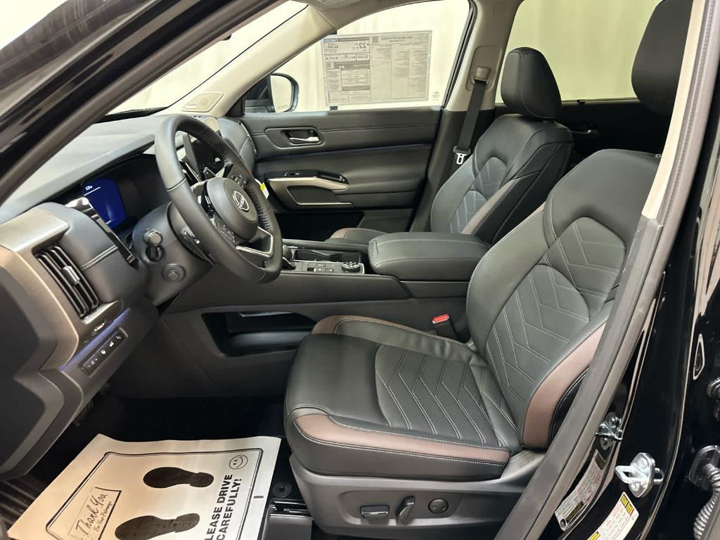 new 2025 Nissan Pathfinder car, priced at $52,133