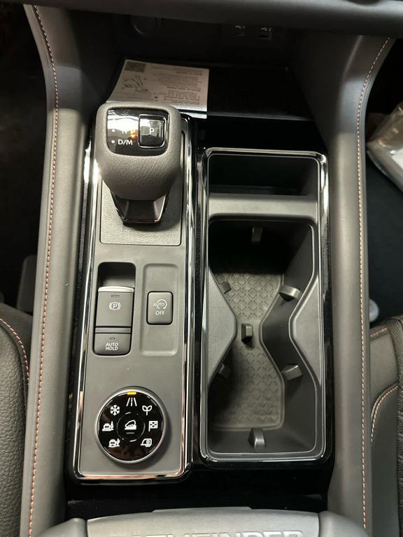 new 2025 Nissan Pathfinder car, priced at $44,248