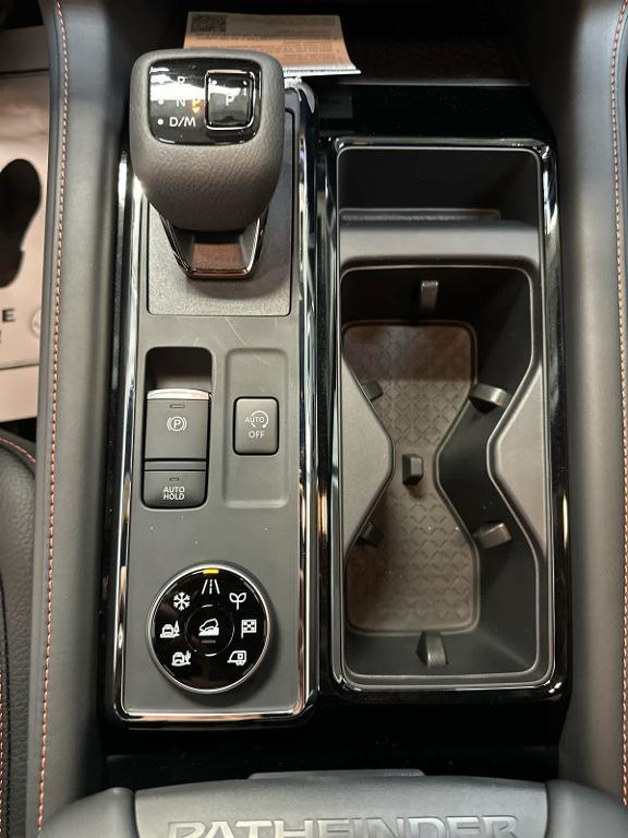 new 2025 Nissan Pathfinder car, priced at $44,748