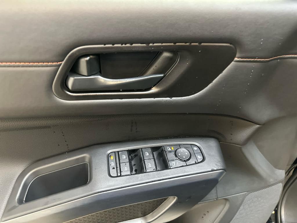 new 2025 Nissan Pathfinder car, priced at $44,748