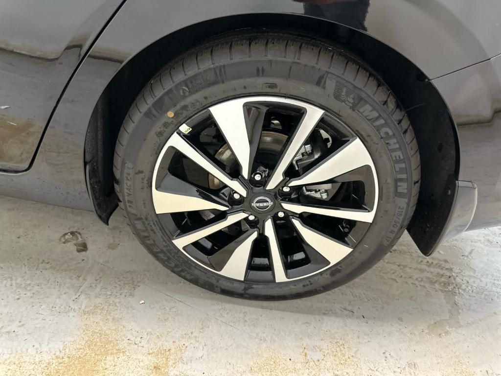 new 2025 Nissan Sentra car, priced at $26,522