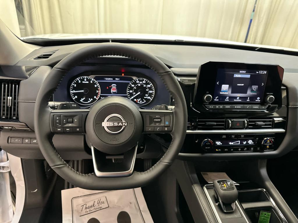 new 2025 Nissan Pathfinder car, priced at $42,284