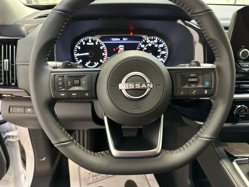 new 2025 Nissan Pathfinder car, priced at $42,284