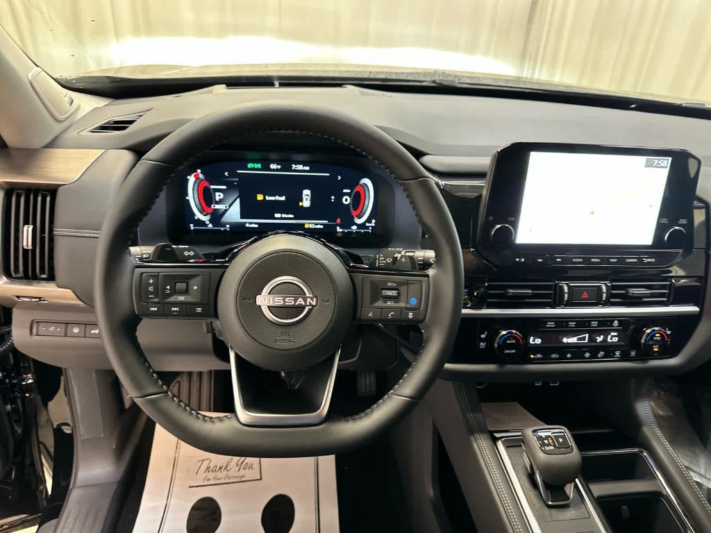 new 2025 Nissan Pathfinder car, priced at $51,058