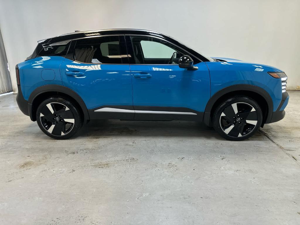 new 2025 Nissan Kicks car, priced at $28,307