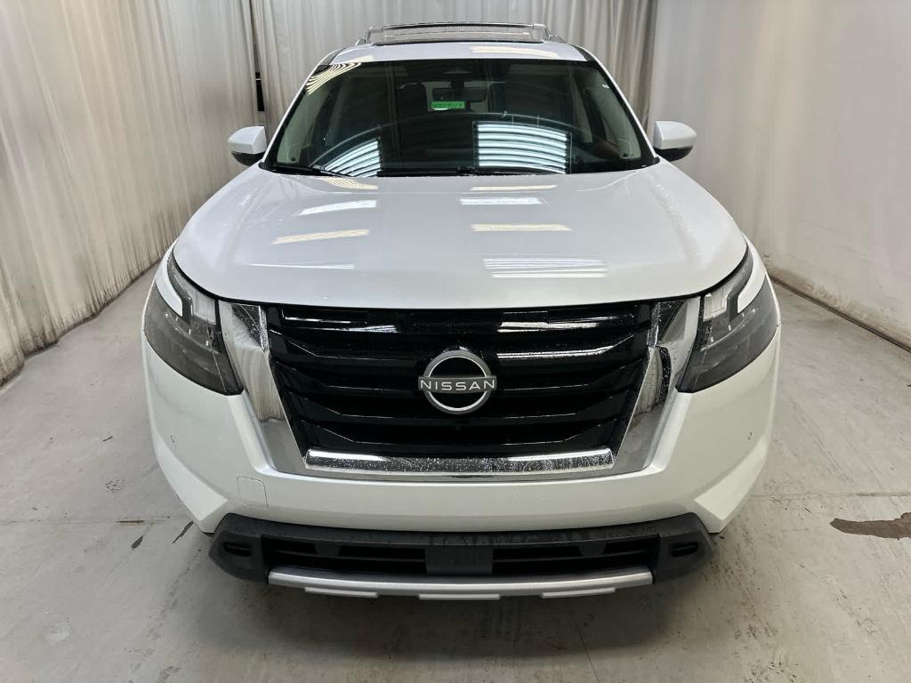 new 2025 Nissan Pathfinder car, priced at $51,022