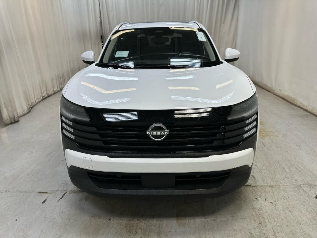 new 2025 Nissan Kicks car, priced at $27,058