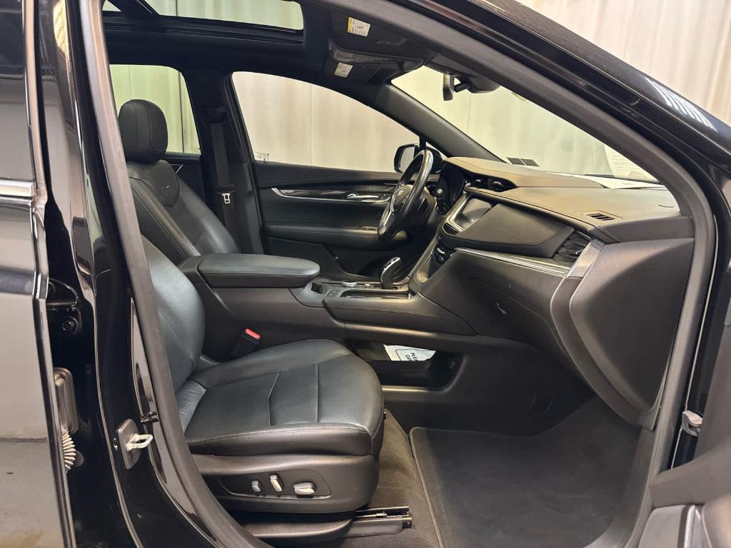used 2020 Cadillac XT5 car, priced at $22,488
