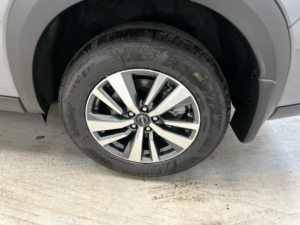 new 2025 Nissan Pathfinder car, priced at $44,086