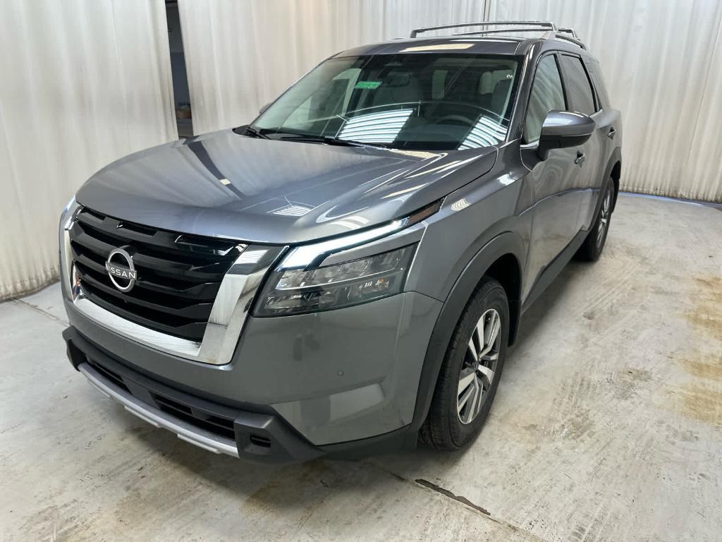 new 2025 Nissan Pathfinder car, priced at $44,086
