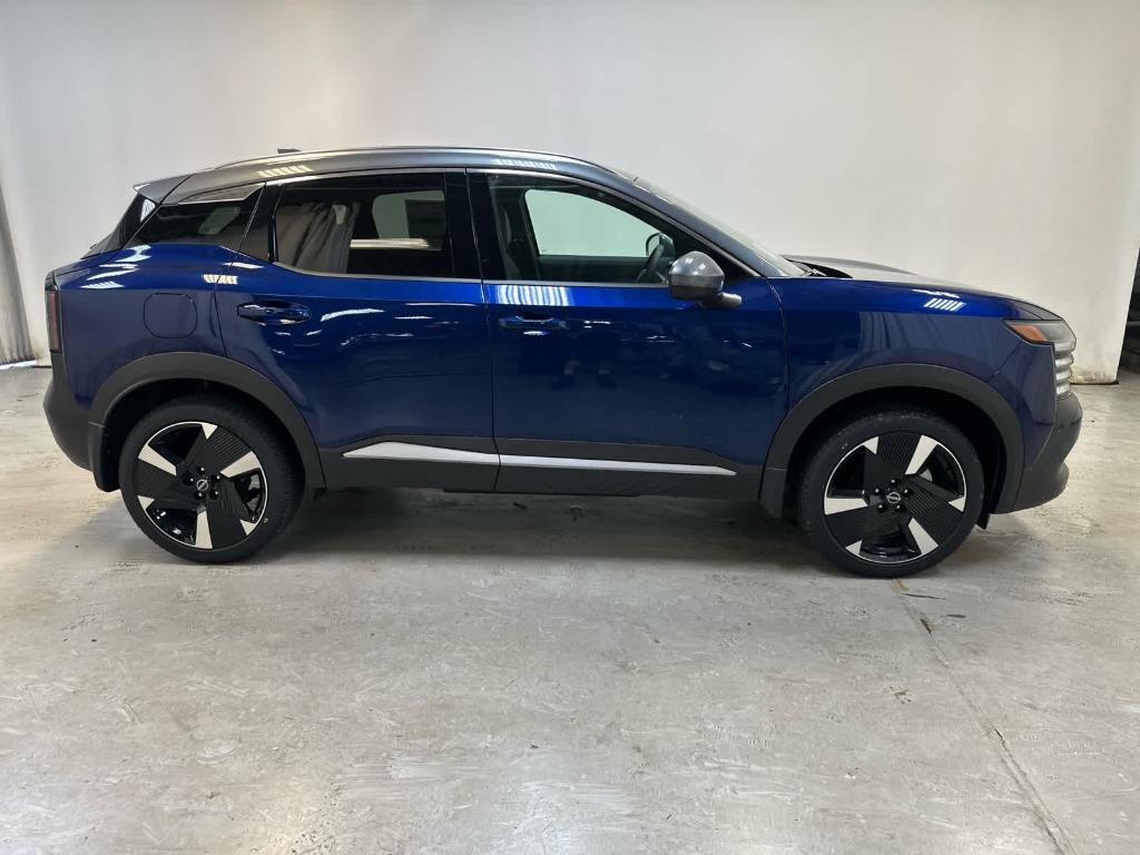 new 2025 Nissan Kicks car, priced at $30,760