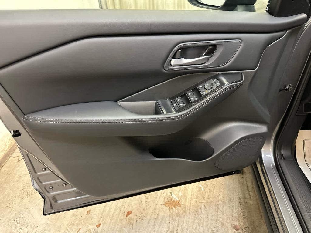 new 2025 Nissan Rogue car, priced at $32,104