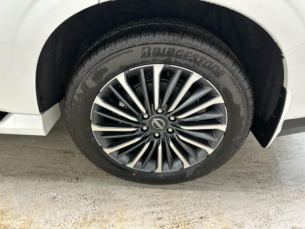 new 2025 Nissan Armada car, priced at $87,910