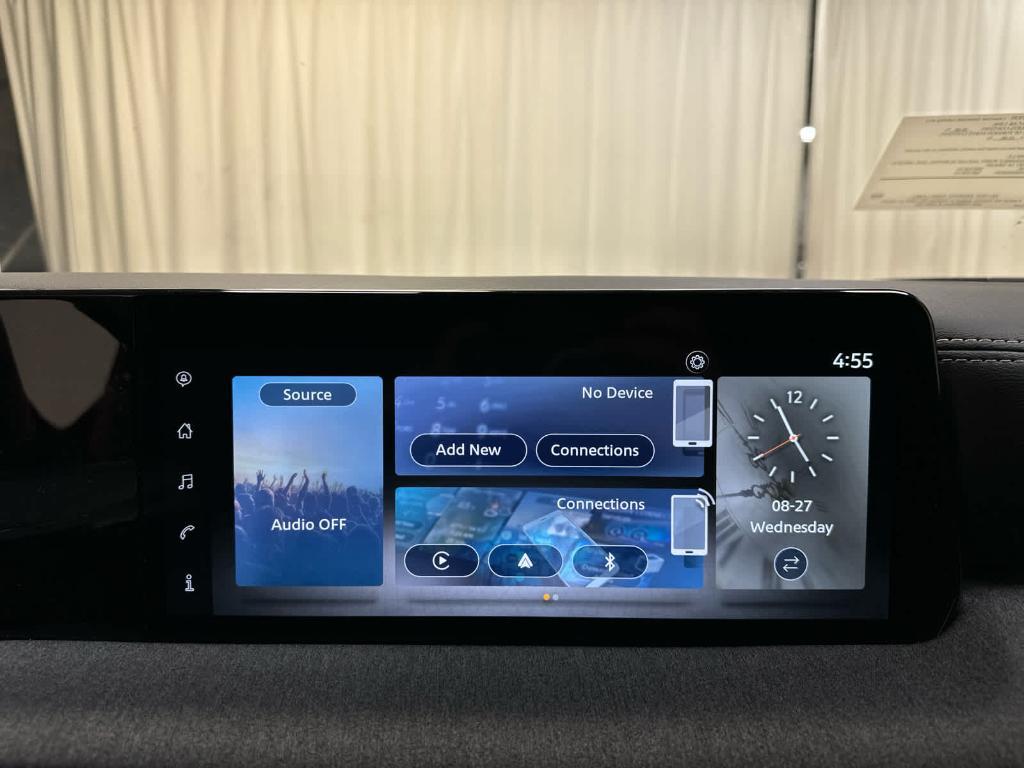 new 2025 Nissan Kicks car, priced at $27,628