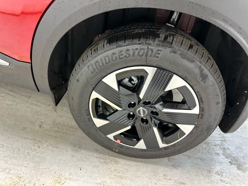 new 2025 Nissan Kicks car, priced at $27,628