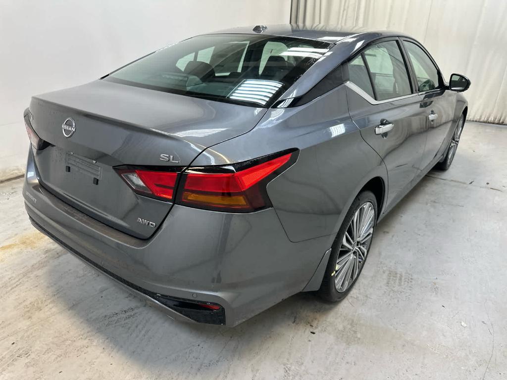 new 2025 Nissan Altima car, priced at $34,608