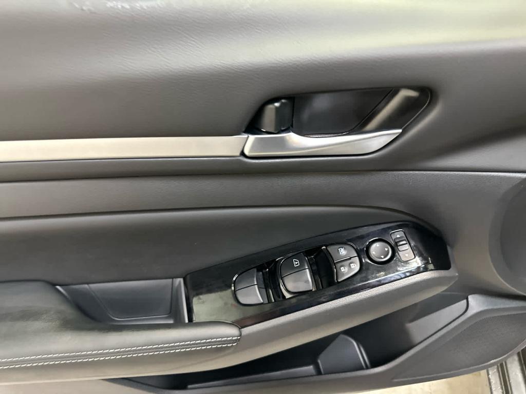 new 2025 Nissan Altima car, priced at $34,608