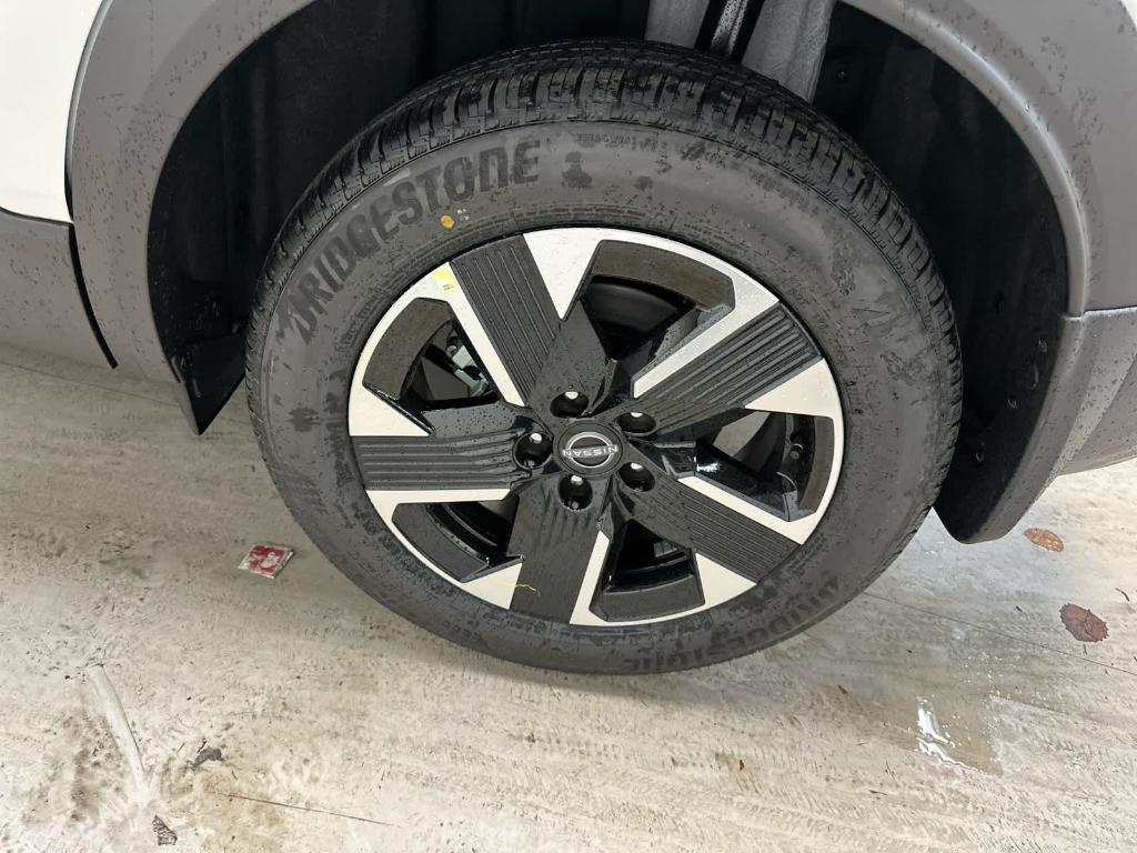 new 2026 Nissan Kicks car, priced at $28,051