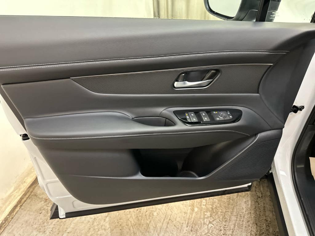 new 2025 Nissan Murano car, priced at $44,050