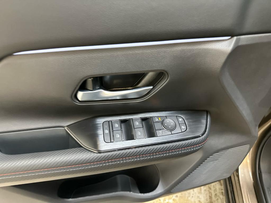 new 2025 Nissan Kicks car, priced at $32,005
