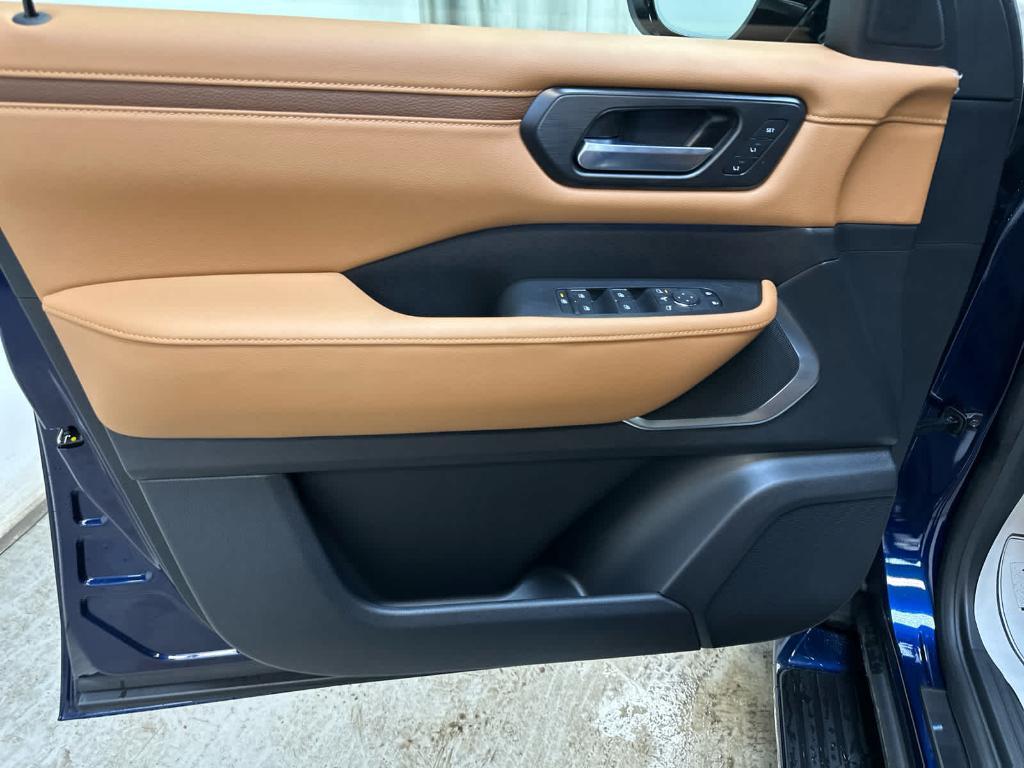 new 2025 Nissan Armada car, priced at $87,765
