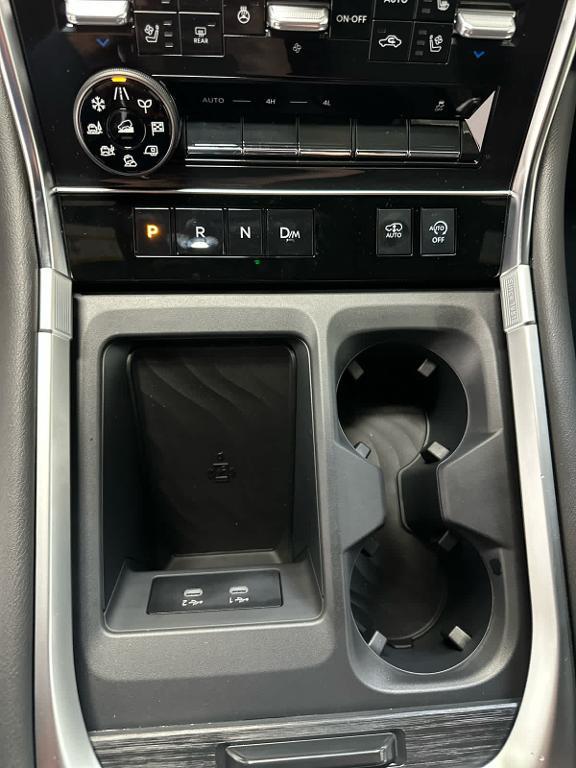 new 2025 Nissan Armada car, priced at $87,910