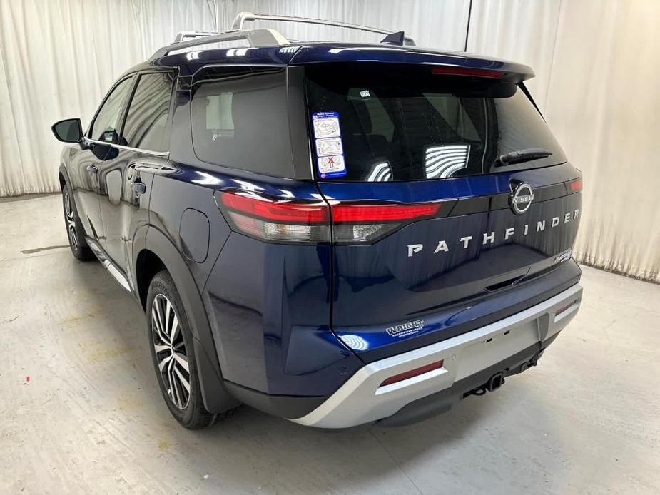 new 2024 Nissan Pathfinder car, priced at $51,098