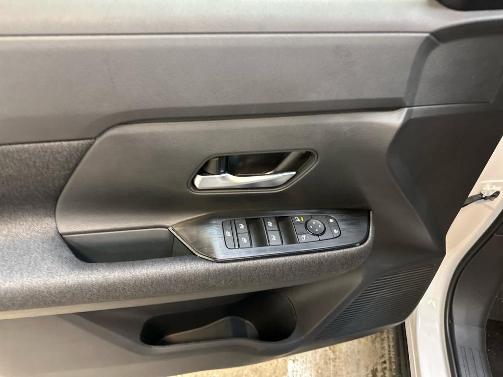 new 2025 Nissan Kicks car, priced at $29,535