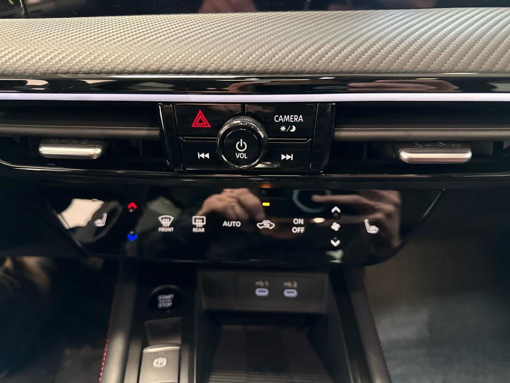 new 2025 Nissan Kicks car, priced at $32,945