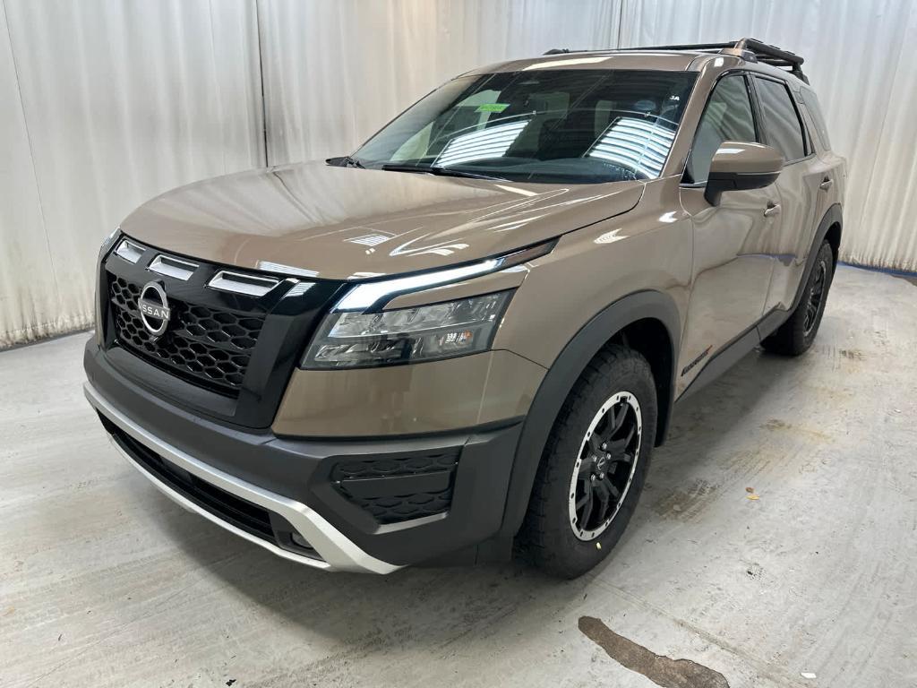 new 2024 Nissan Pathfinder car, priced at $43,375