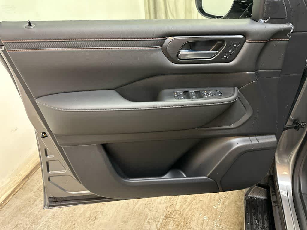 new 2025 Nissan Armada car, priced at $85,050