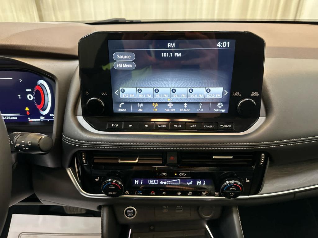 used 2021 Nissan Rogue car, priced at $28,288