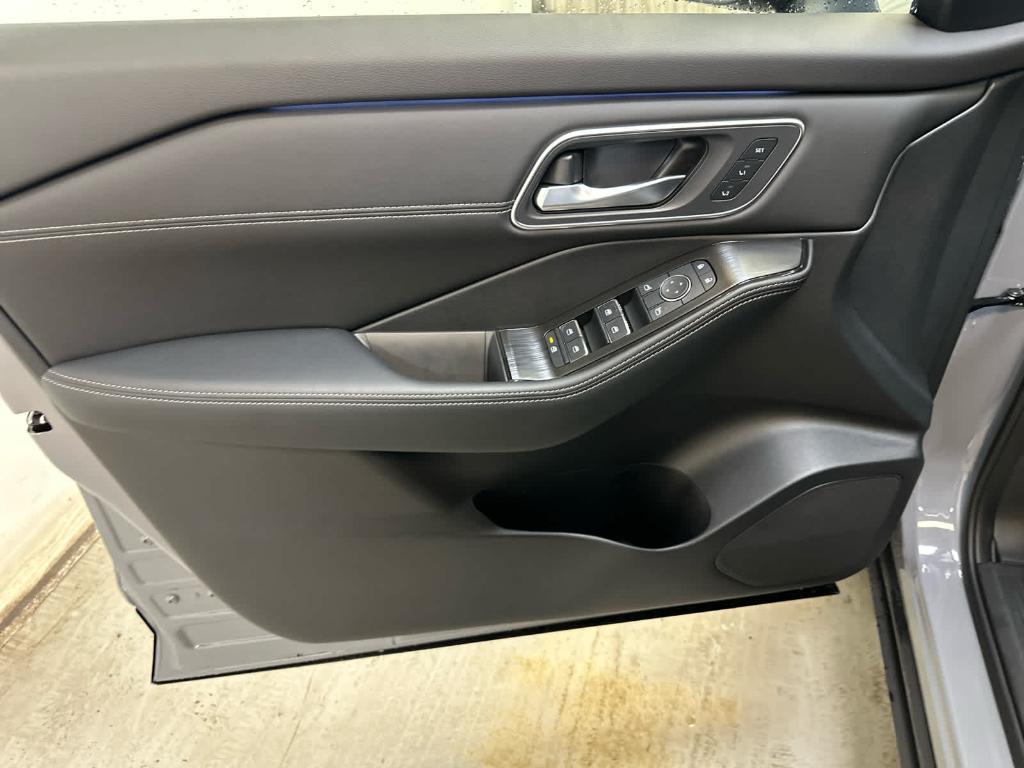 new 2026 Nissan Rogue car, priced at $42,164
