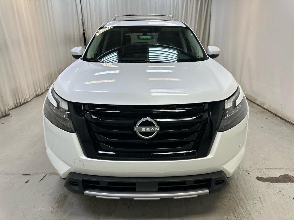 new 2025 Nissan Pathfinder car, priced at $47,878