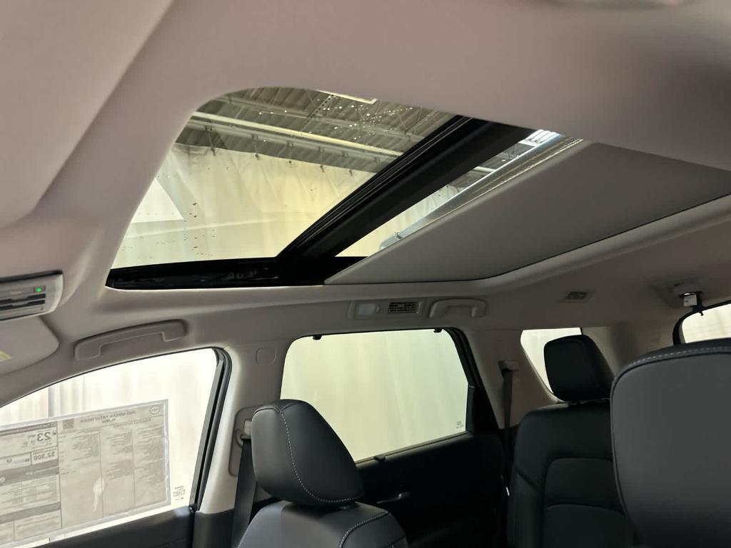 new 2025 Nissan Pathfinder car, priced at $47,878