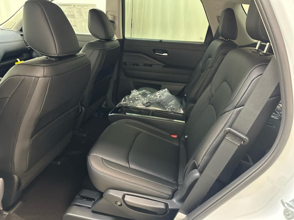 new 2025 Nissan Pathfinder car, priced at $47,878