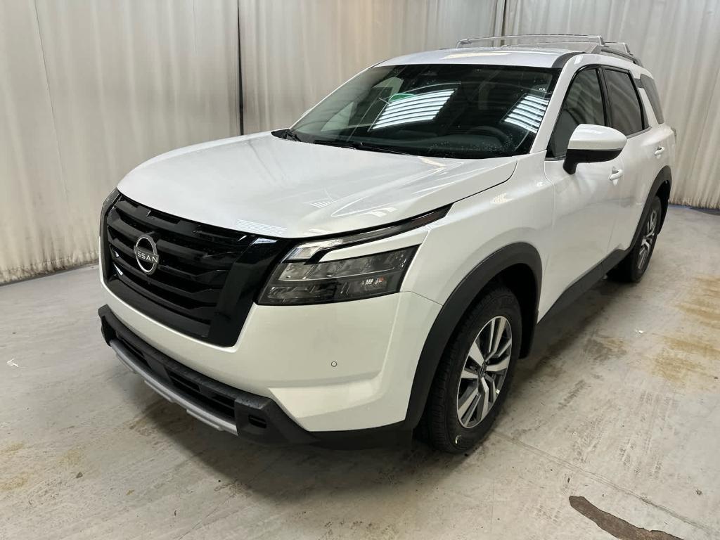 new 2025 Nissan Pathfinder car, priced at $44,913