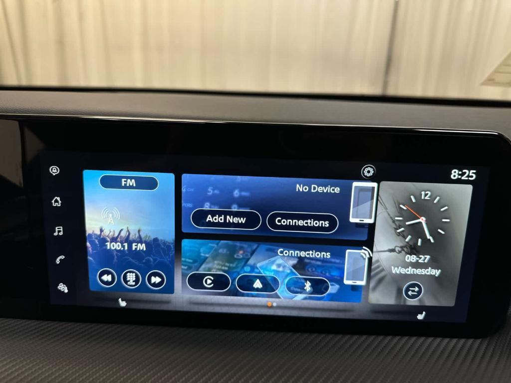 new 2025 Nissan Kicks car, priced at $30,778