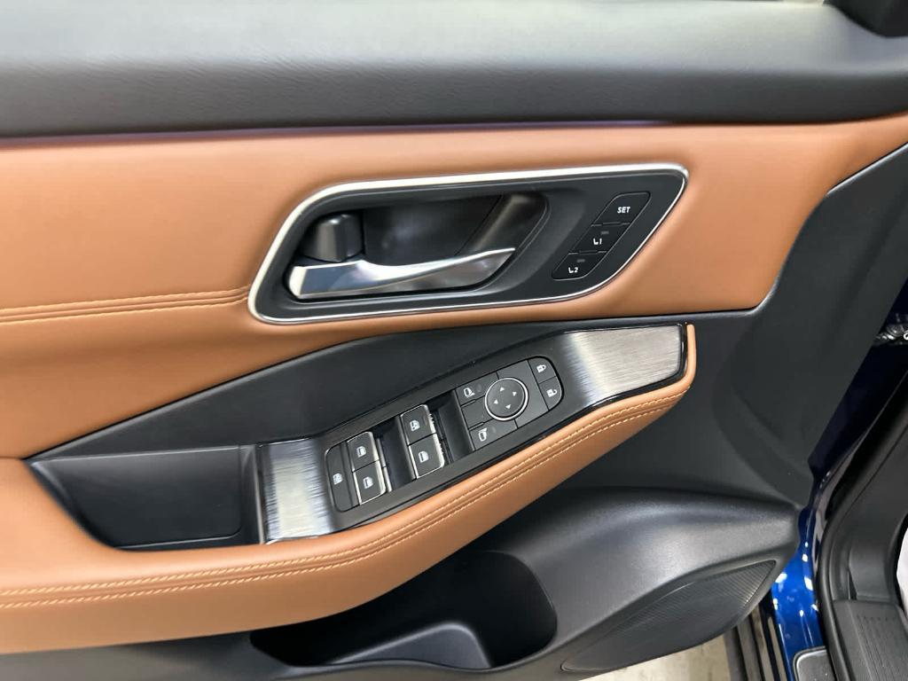 new 2025 Nissan Rogue car, priced at $42,548