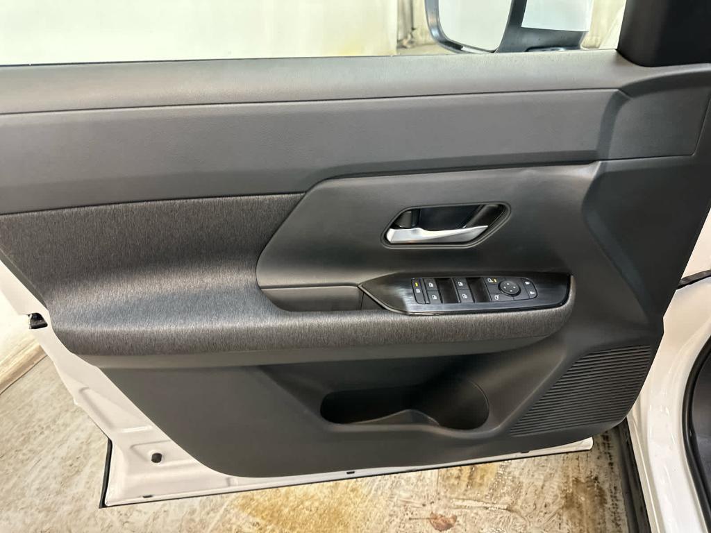 new 2025 Nissan Kicks car, priced at $29,105