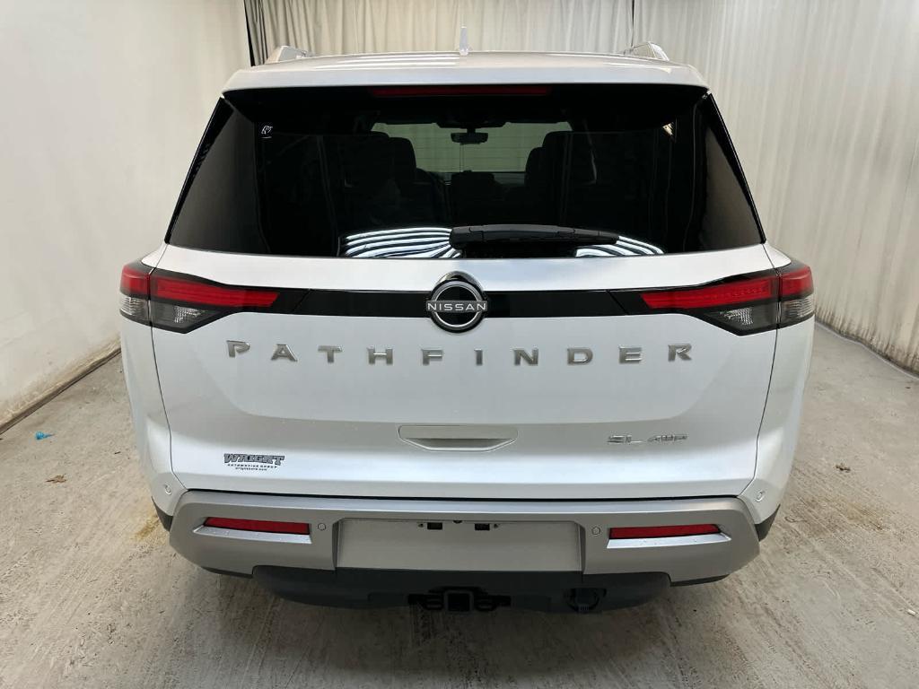 new 2025 Nissan Pathfinder car, priced at $46,984