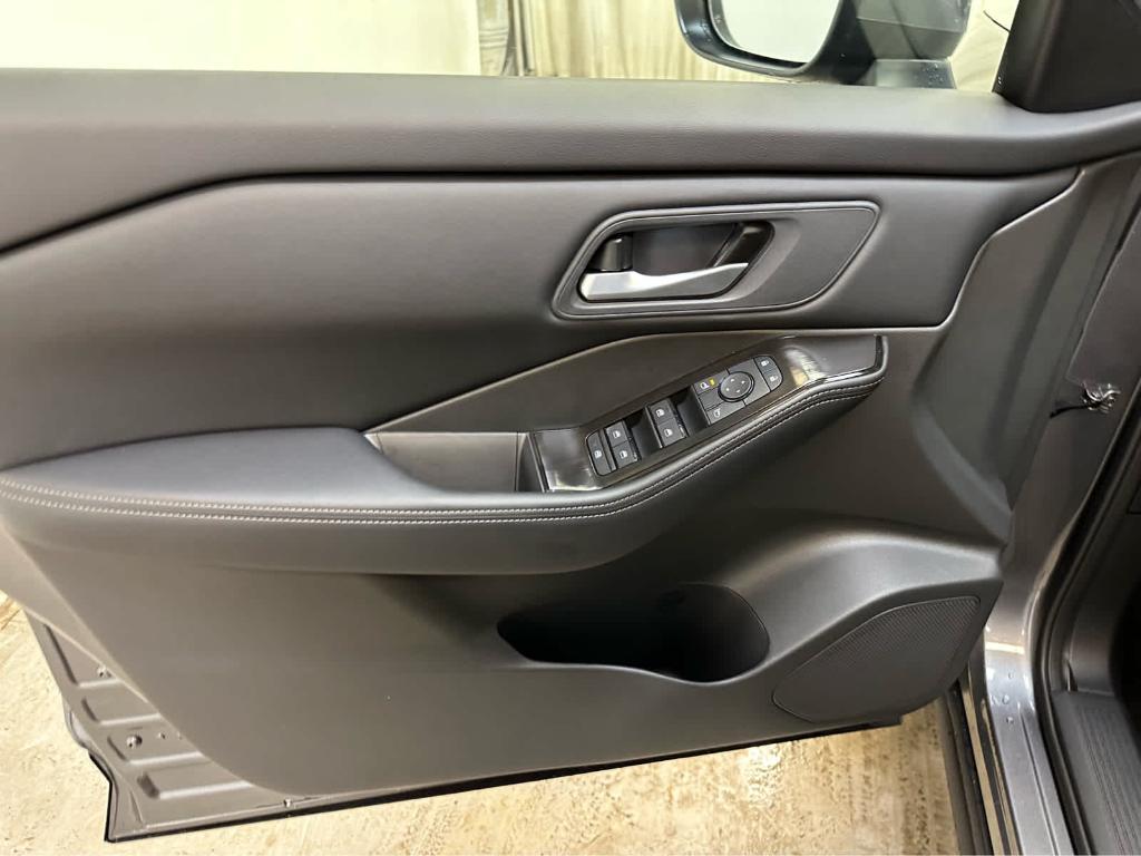 new 2025 Nissan Rogue car, priced at $32,104