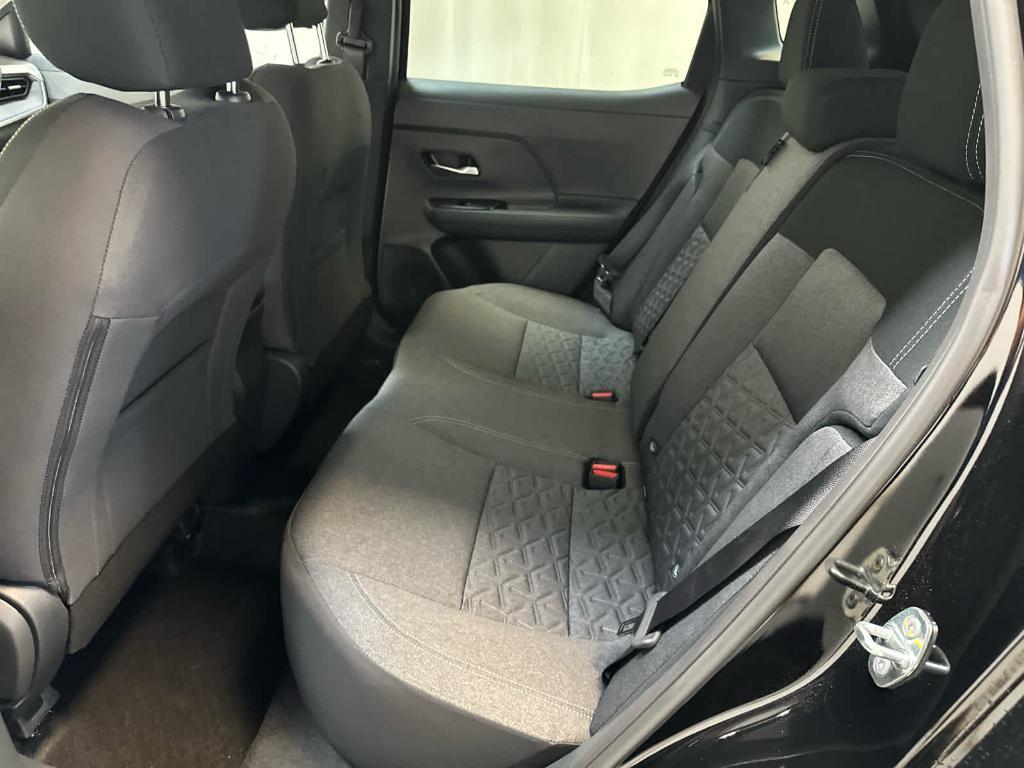 new 2025 Nissan Kicks car, priced at $28,058