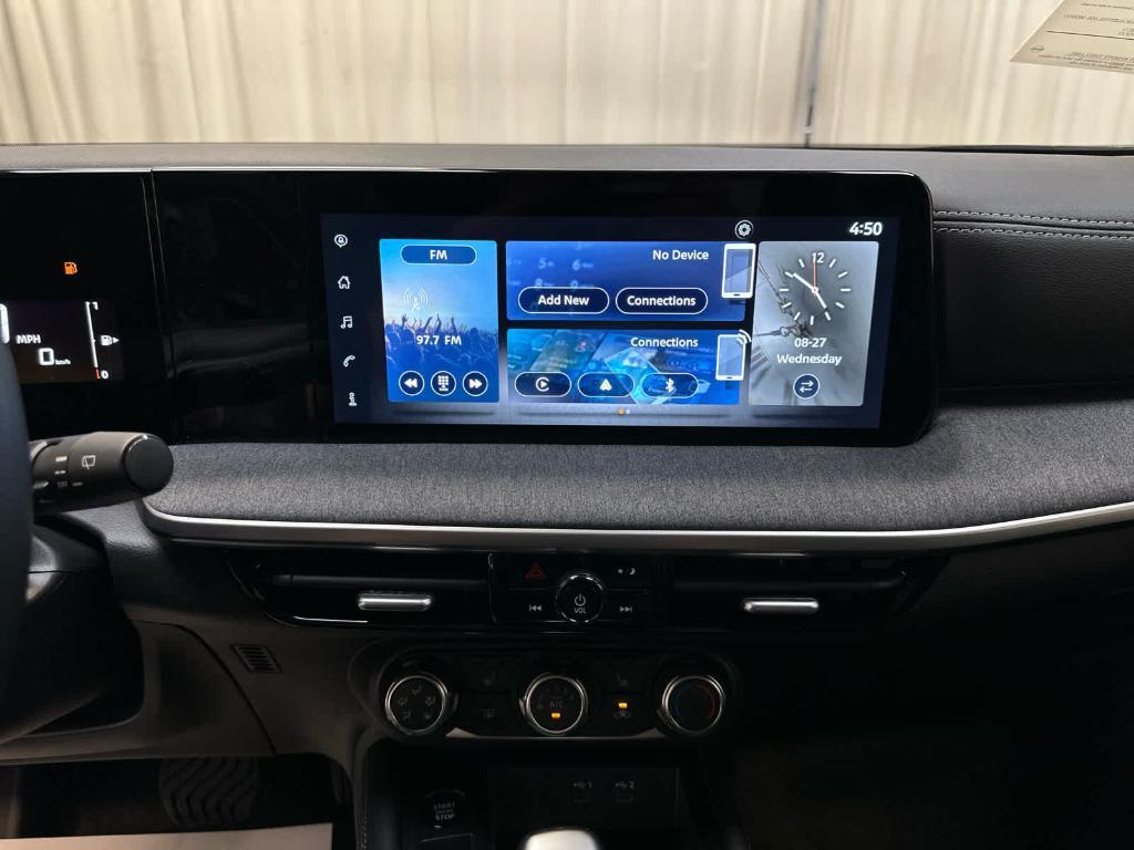 new 2025 Nissan Kicks car, priced at $28,058