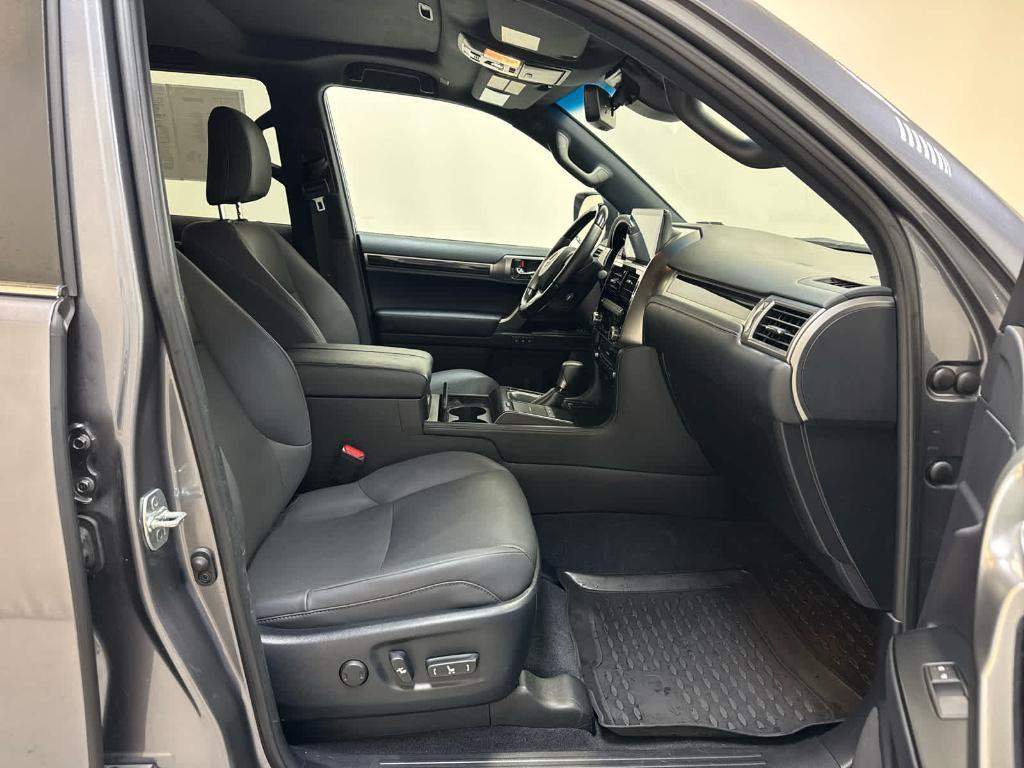 used 2023 Lexus GX 460 car, priced at $58,500