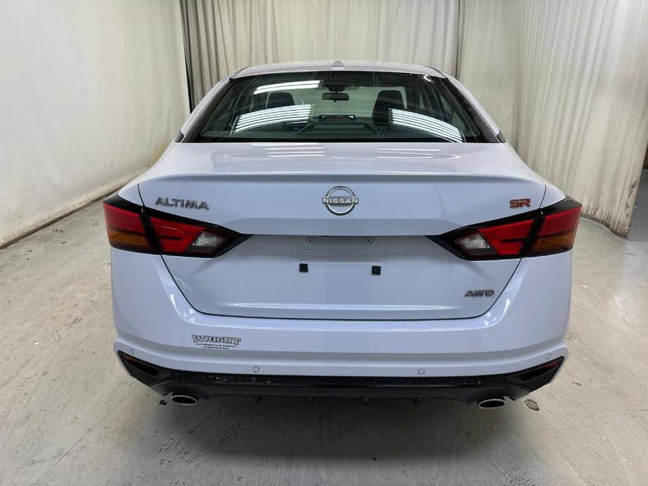 new 2024 Nissan Altima car, priced at $33,156