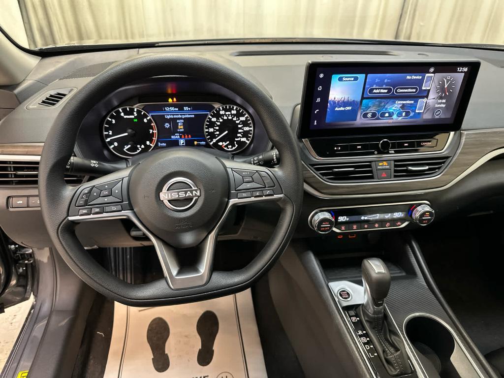 new 2025 Nissan Altima car, priced at $30,250