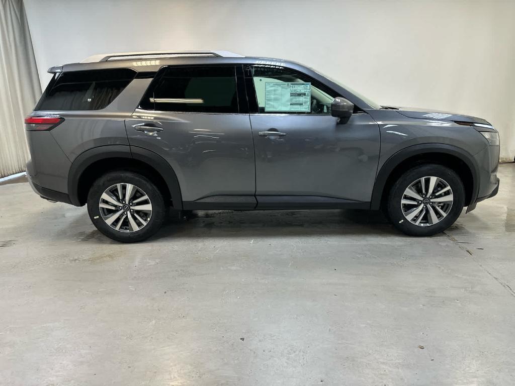 new 2025 Nissan Pathfinder car, priced at $43,316