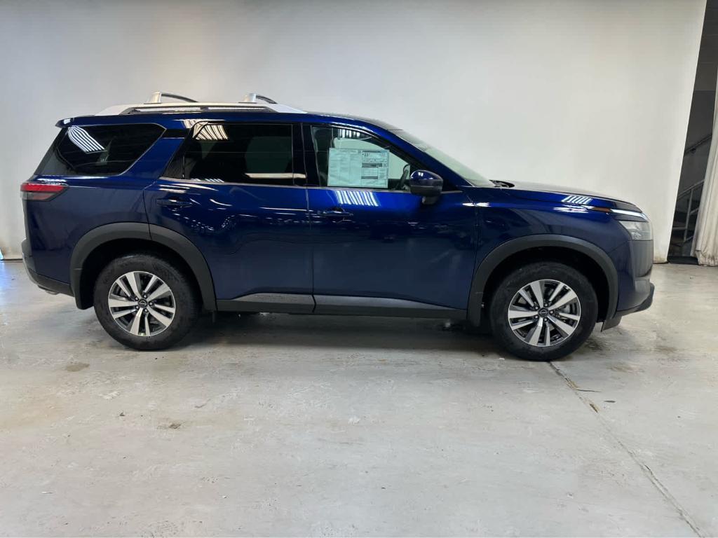 new 2025 Nissan Pathfinder car, priced at $44,404